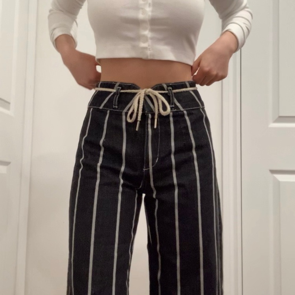 Super retro flared bottoms.